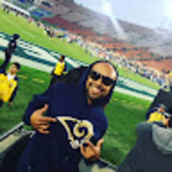 Meet your Posher, David - Picture 1 of 1